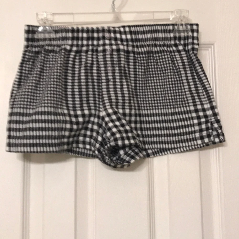 Garage Lounge/Pajama Shorts / 2 Looks - Picture 3 of 7